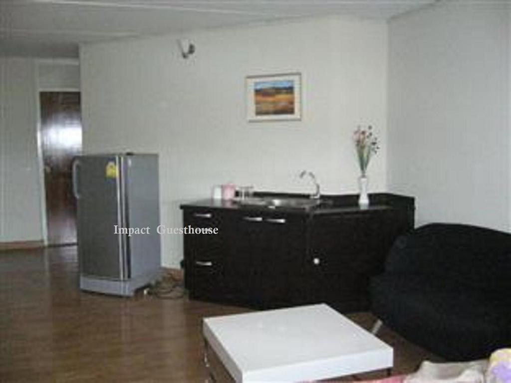 Impact Don Mueang Bangkok Guest House Exteriör bild