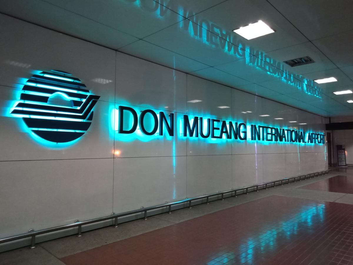 Impact Don Mueang Bangkok Guest House Exteriör bild